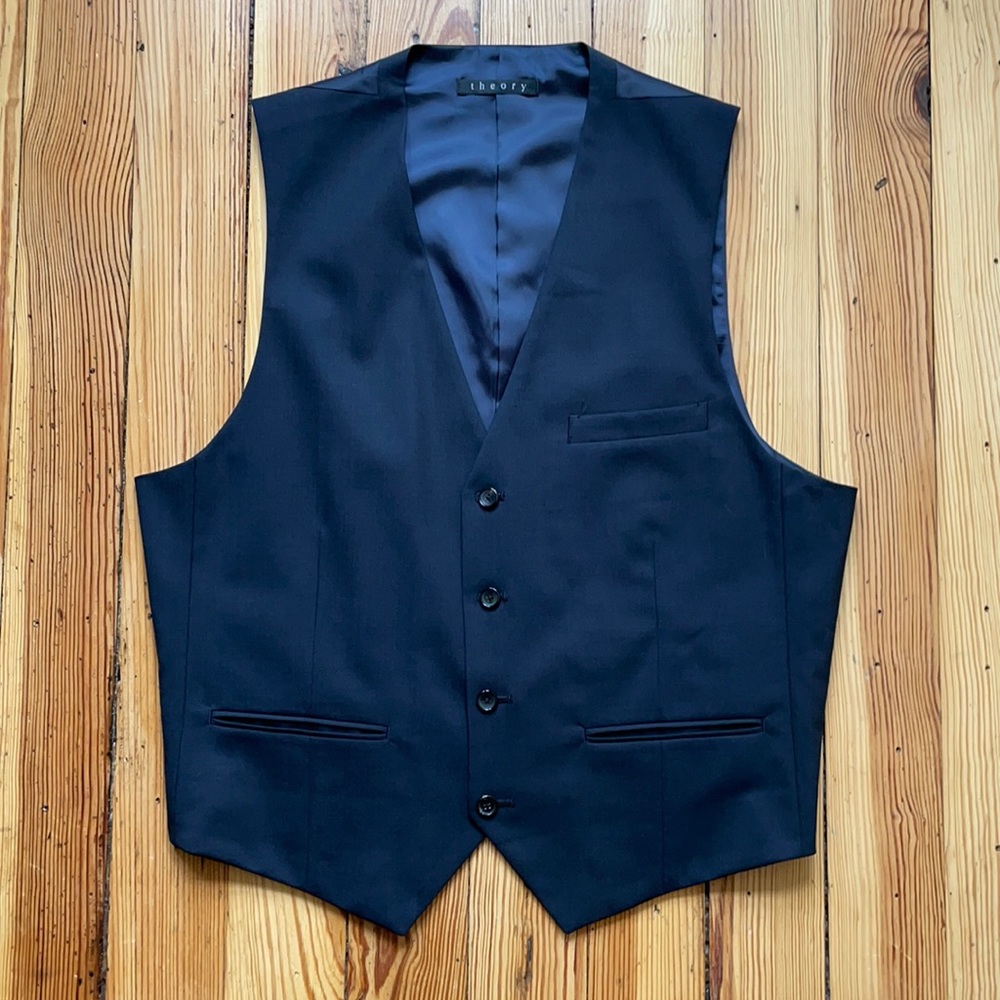 Theory Vest size 42